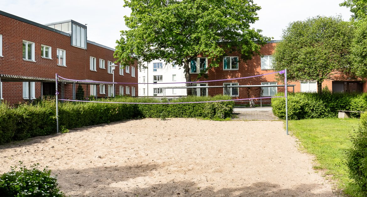 Beachvolleybollplan på Studentgatan.