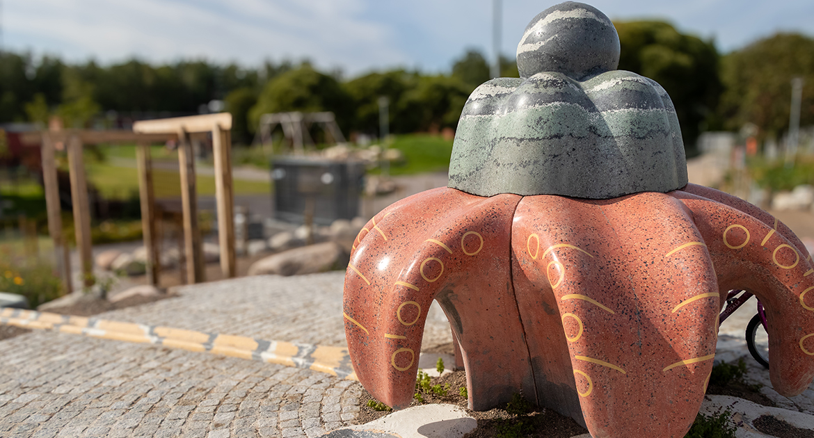 Vattenkonstverket Hortus Publica pryder sin plats, mitt i den nya parken på Krönikegatan